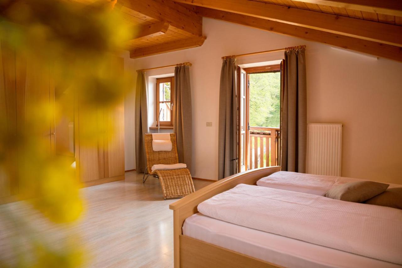 Engadiner Apartments & Wines Montagna Εξωτερικό φωτογραφία