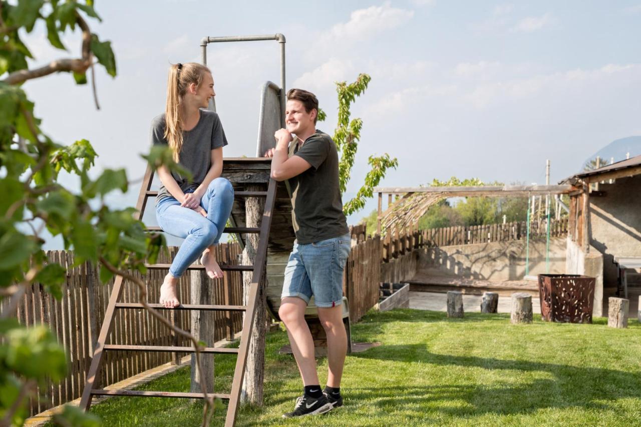 Engadiner Apartments & Wines Montagna Εξωτερικό φωτογραφία