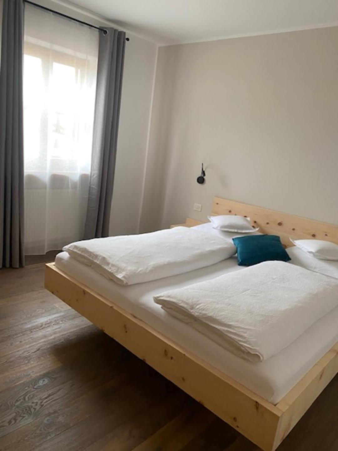 Engadiner Apartments & Wines Montagna Εξωτερικό φωτογραφία