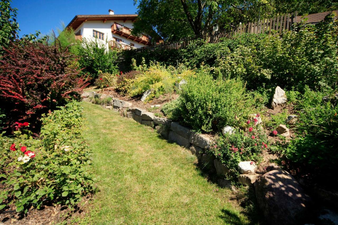 Engadiner Apartments & Wines Montagna Εξωτερικό φωτογραφία