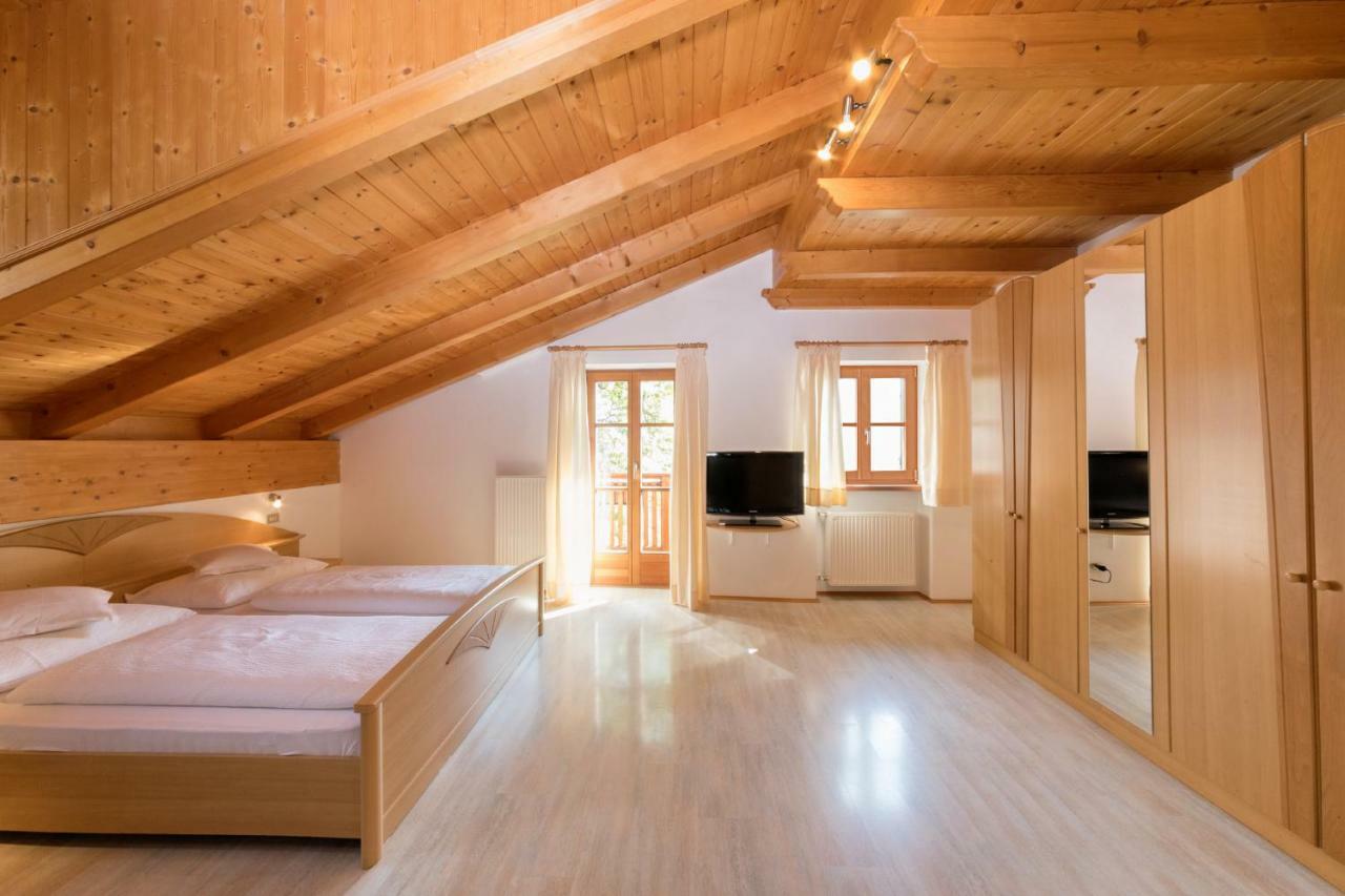 Engadiner Apartments & Wines Montagna Εξωτερικό φωτογραφία