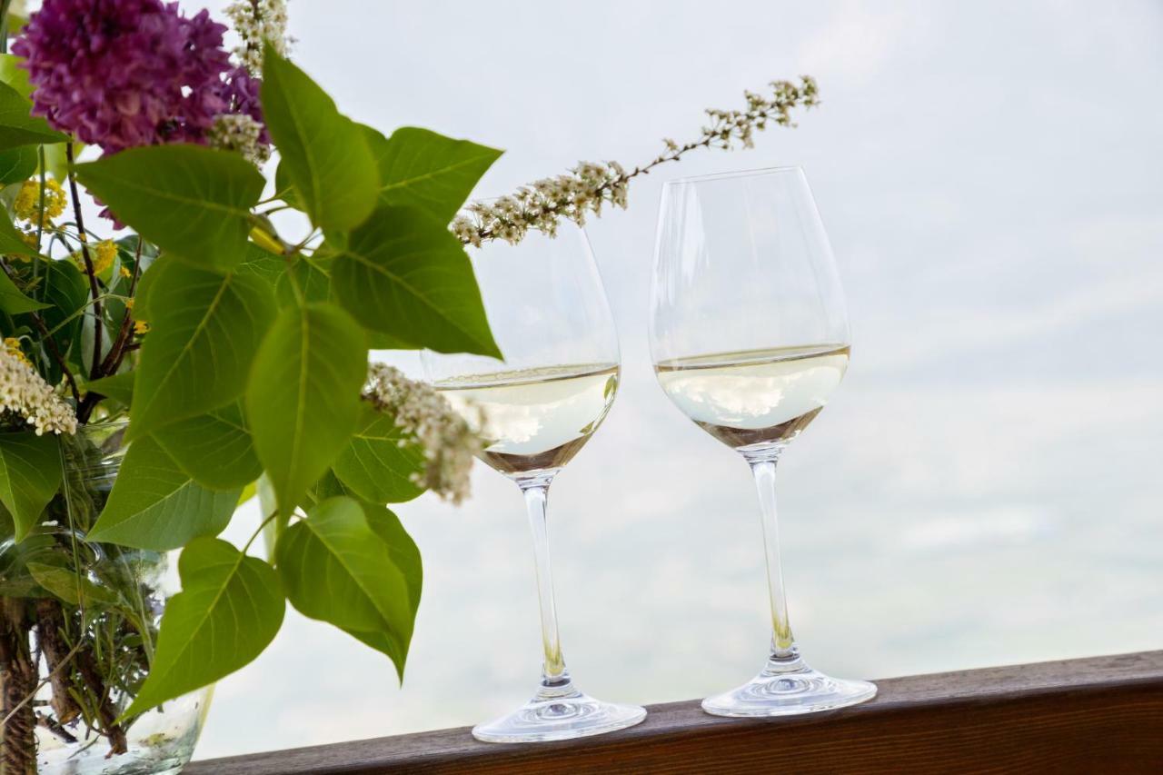 Engadiner Apartments & Wines Montagna Εξωτερικό φωτογραφία