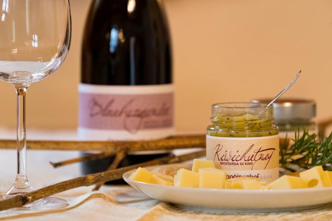 Engadiner Apartments & Wines Montagna Εξωτερικό φωτογραφία